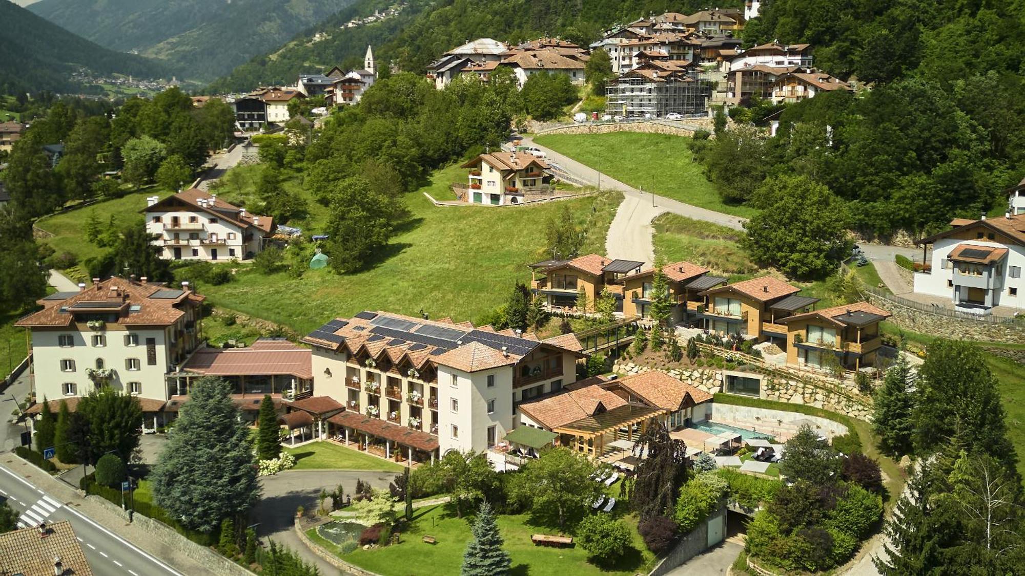 Boutique Hotel E Chalets Salvadori Mezzana  Exteriér fotografie